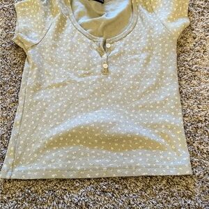 Brandy Melville Gray Floral Short Sleeve Tee